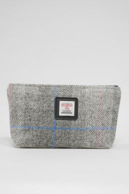 Harris Tweed Cosmetic Bag A095 (Black Leather)