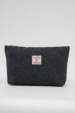 Harris Tweed Toiletries Bag A0239 (C) (Black Leather)
