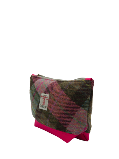 Harris Tweed Washbag - A0254 (C) (Dark Pink)