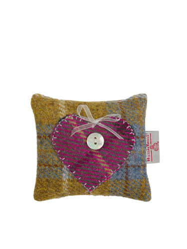 Harris Tweed Scented Drawer Sachet - A0102/A0257 (Heart)